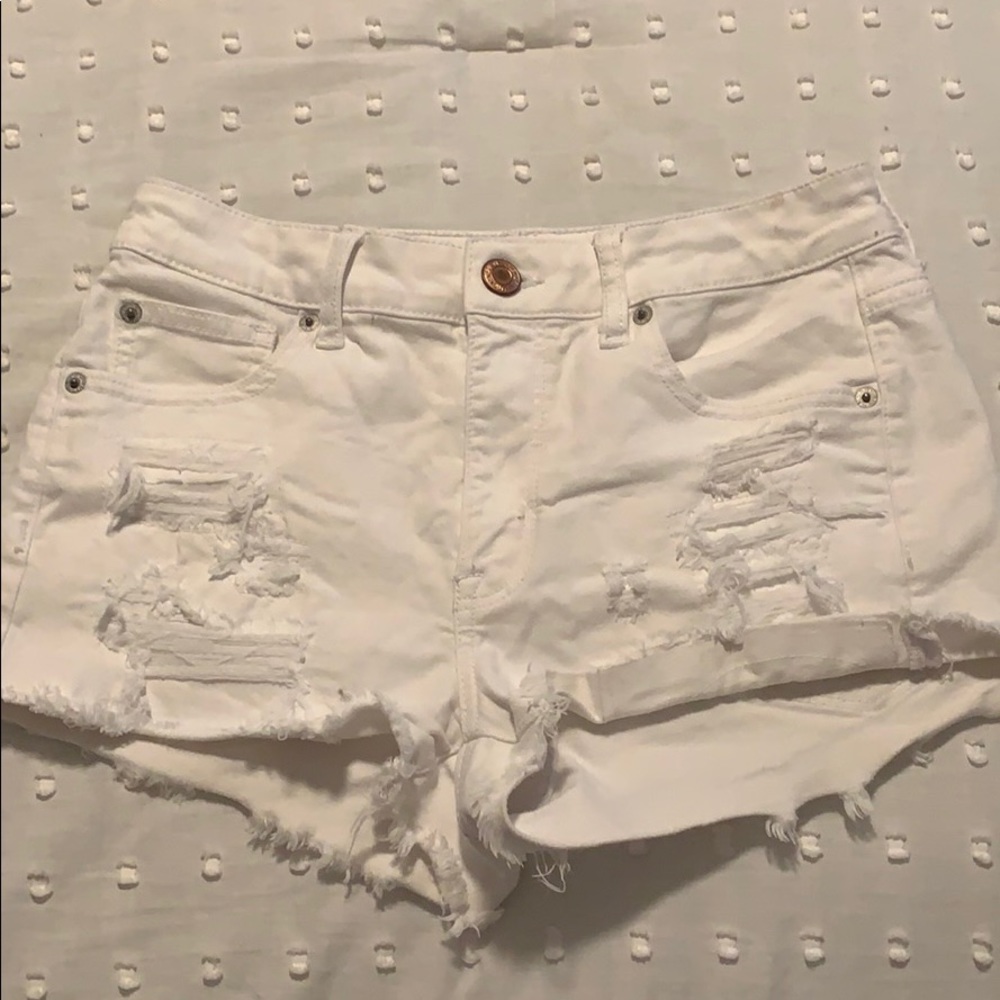 White American eagle shorts